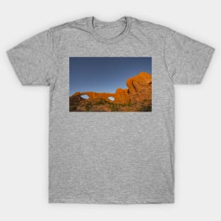 We've Got Our Eyes On You - Arches National Park T-Shirt